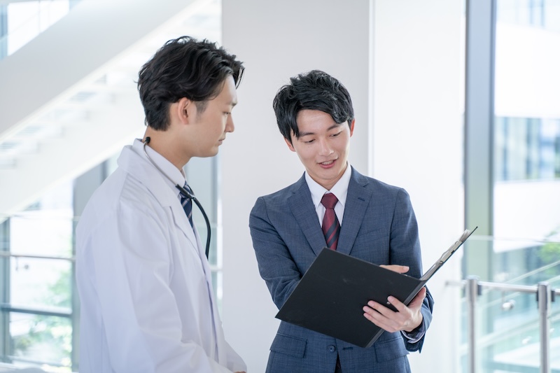 MRの仕事の様子のイメージ