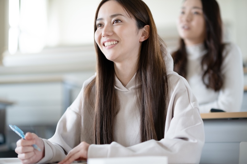 講義を受ける学生