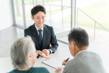 尊敬語・謙譲語・丁寧語の違い、就活でよく使う敬語表現を例文で紹介